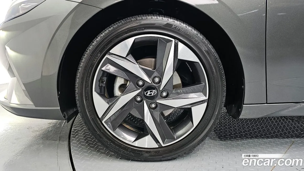 Hyundai AVANTE — фото 5