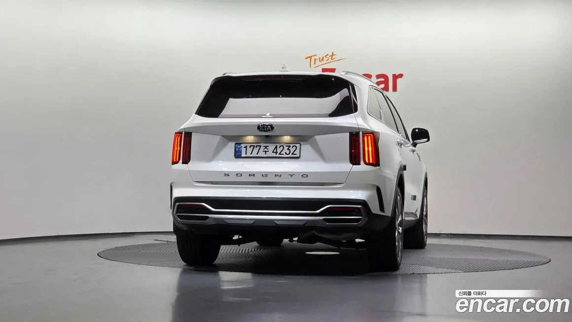 Kia Sorento — фото 4