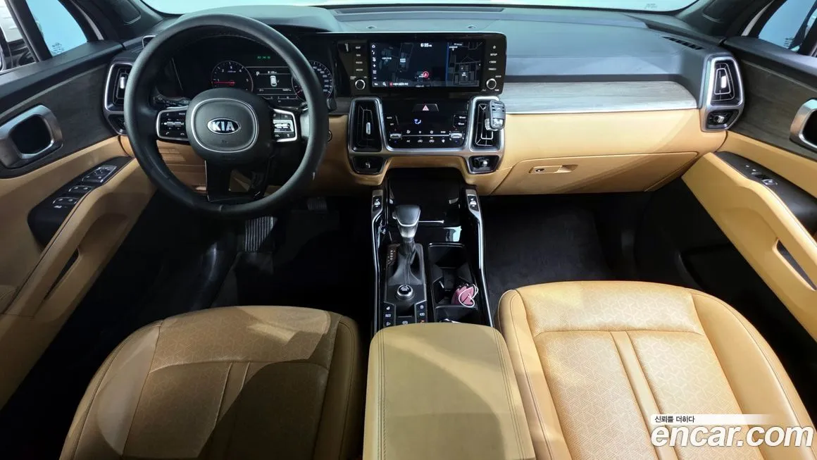 Kia Sorento — фото 7