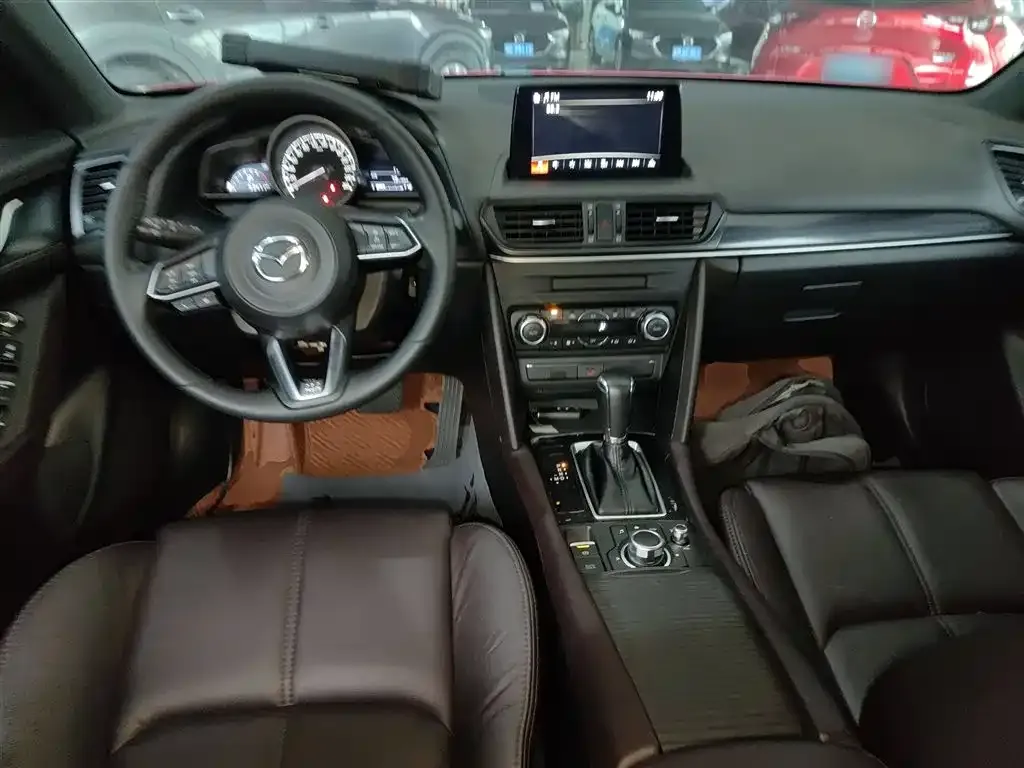 Mazda CX-4 — фото 10