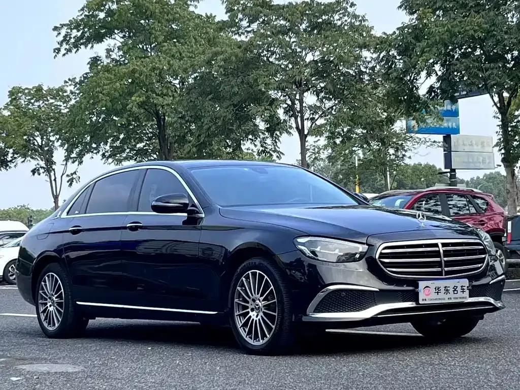 Mercedes-Benz E-Class — фото 3