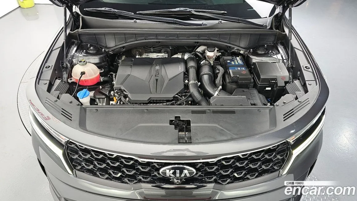 Kia Sorento — фото 6