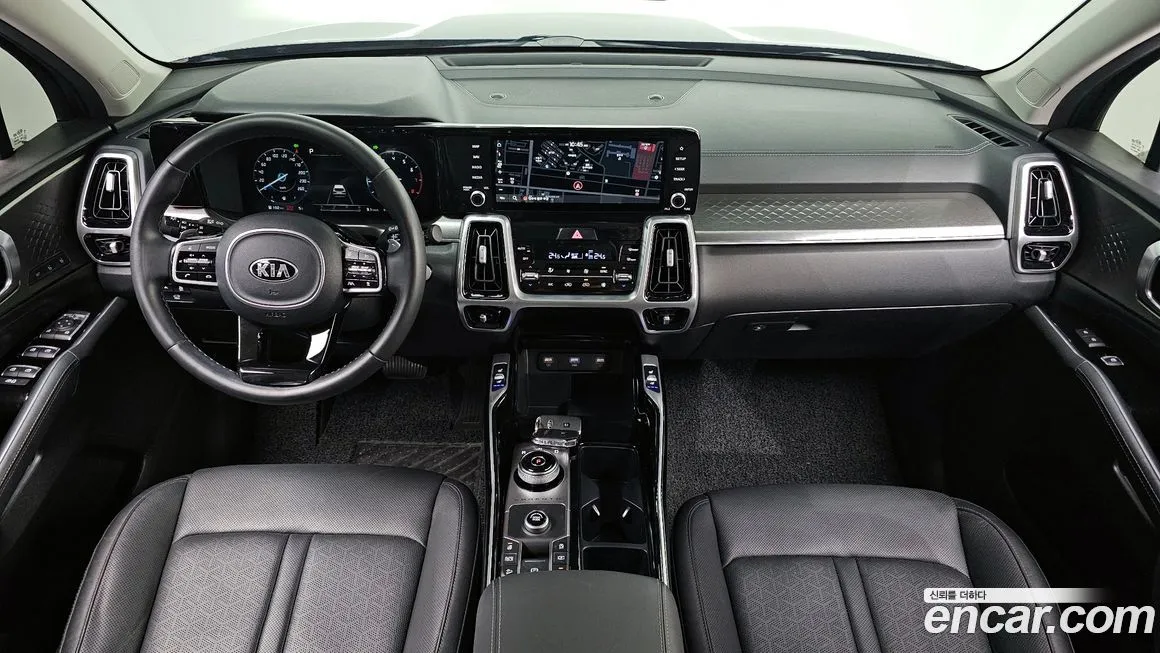 Kia Sorento — фото 7