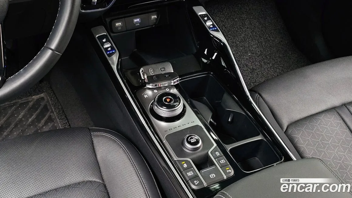 Kia Sorento — фото 9
