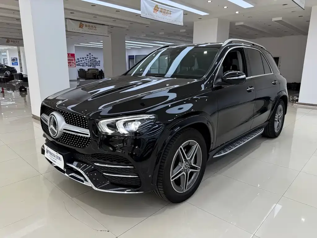 Mercedes-Benz GLE — фото 1