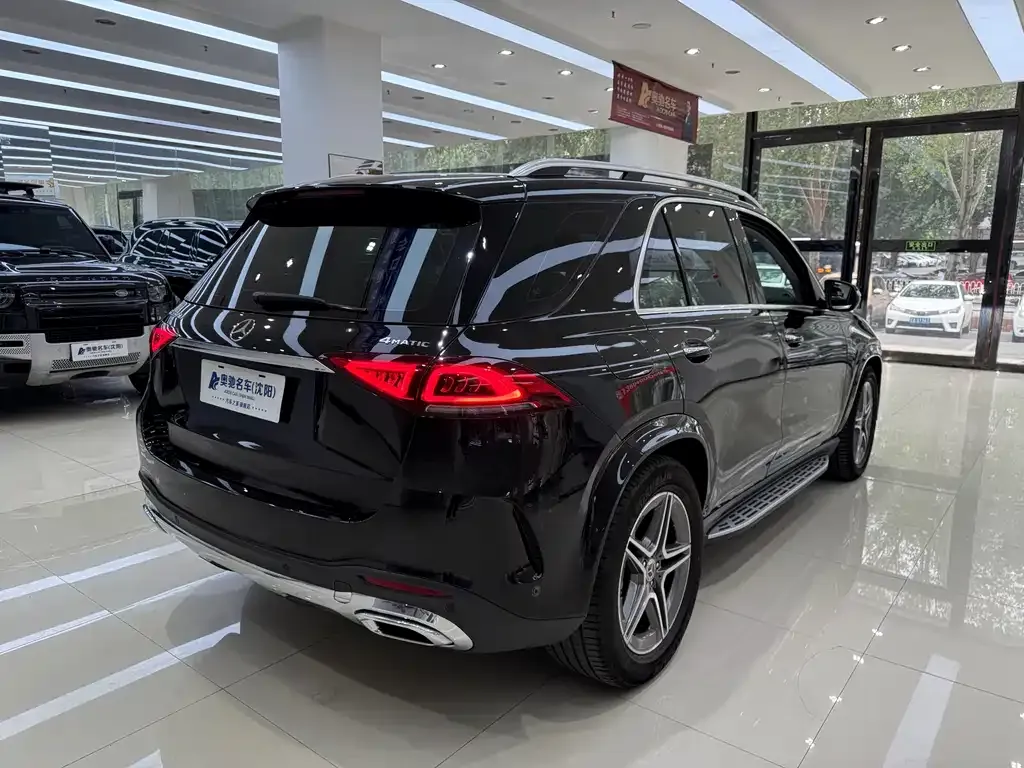 Mercedes-Benz GLE — фото 6