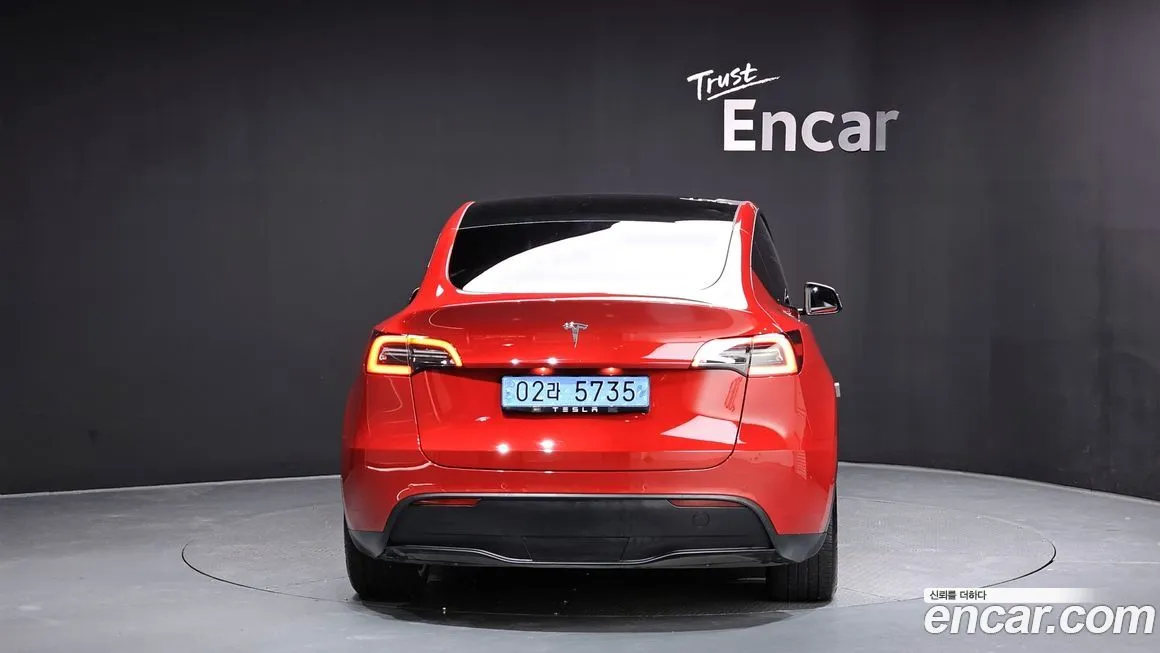 Tesla Model Y — фото 4