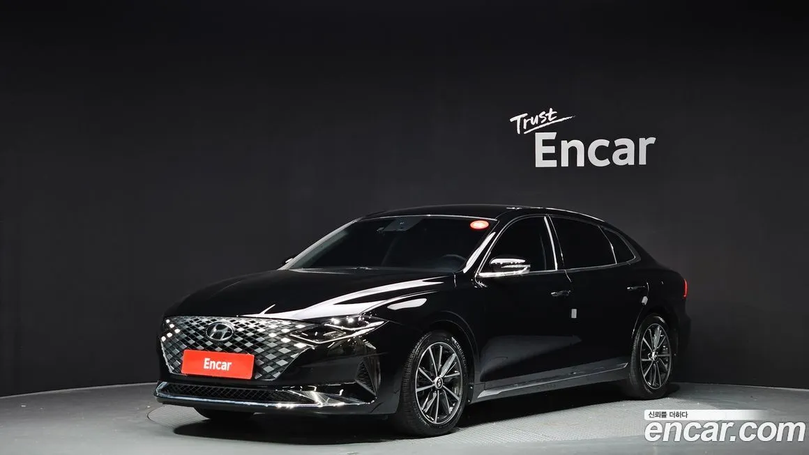 Hyundai Grandeur — фото 1