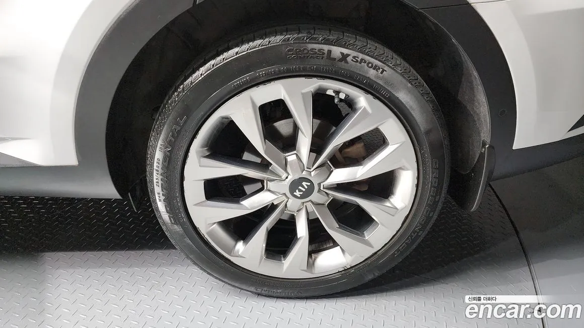 Kia Sorento — фото 5