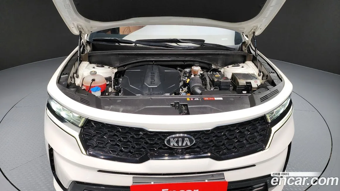 Kia Sorento — фото 6