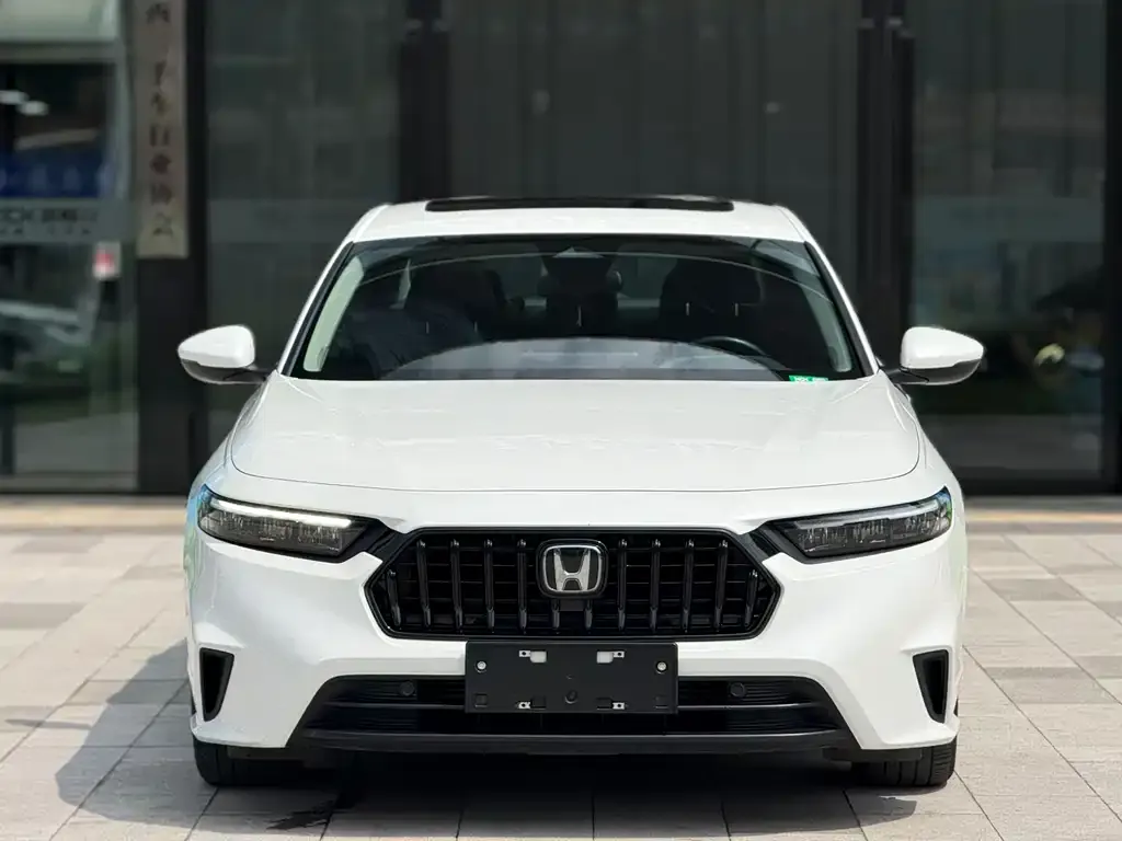 Honda Inspire — фото 1