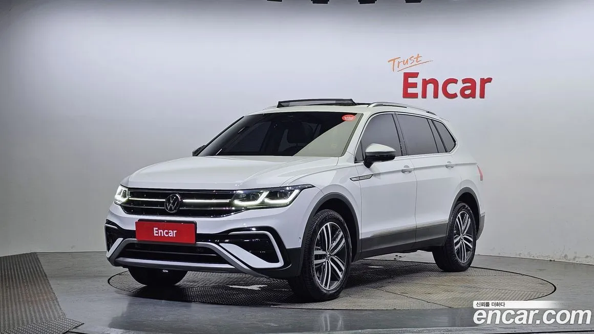 Volkswagen Tiguan — фото 1