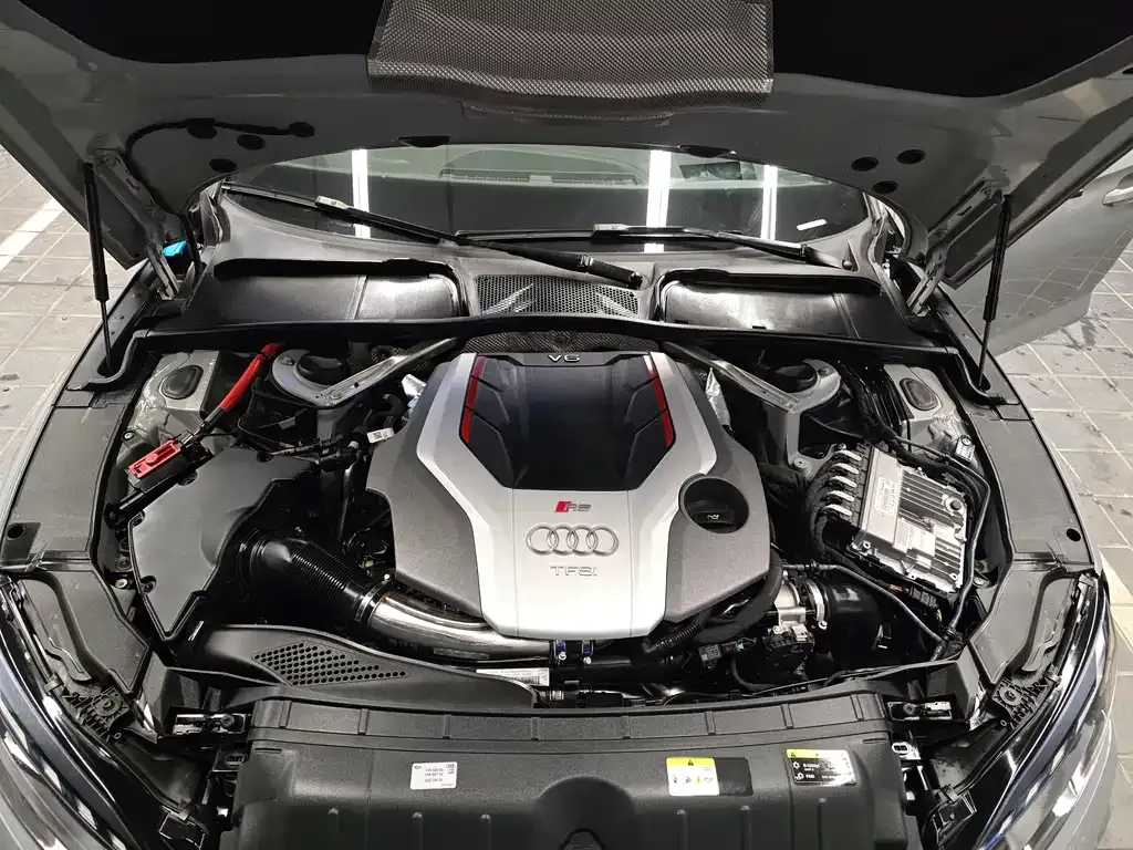 Audi RS 5 — фото 10