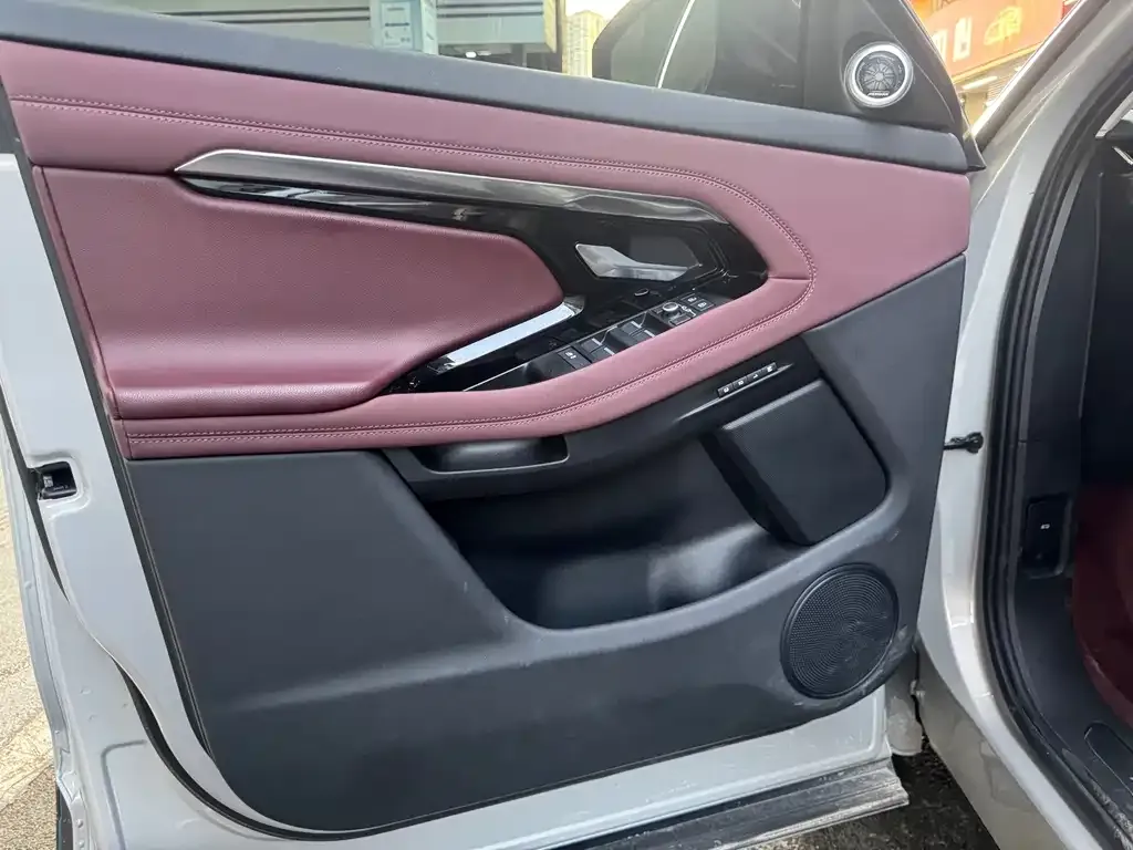Land Rover Evoque — фото 6