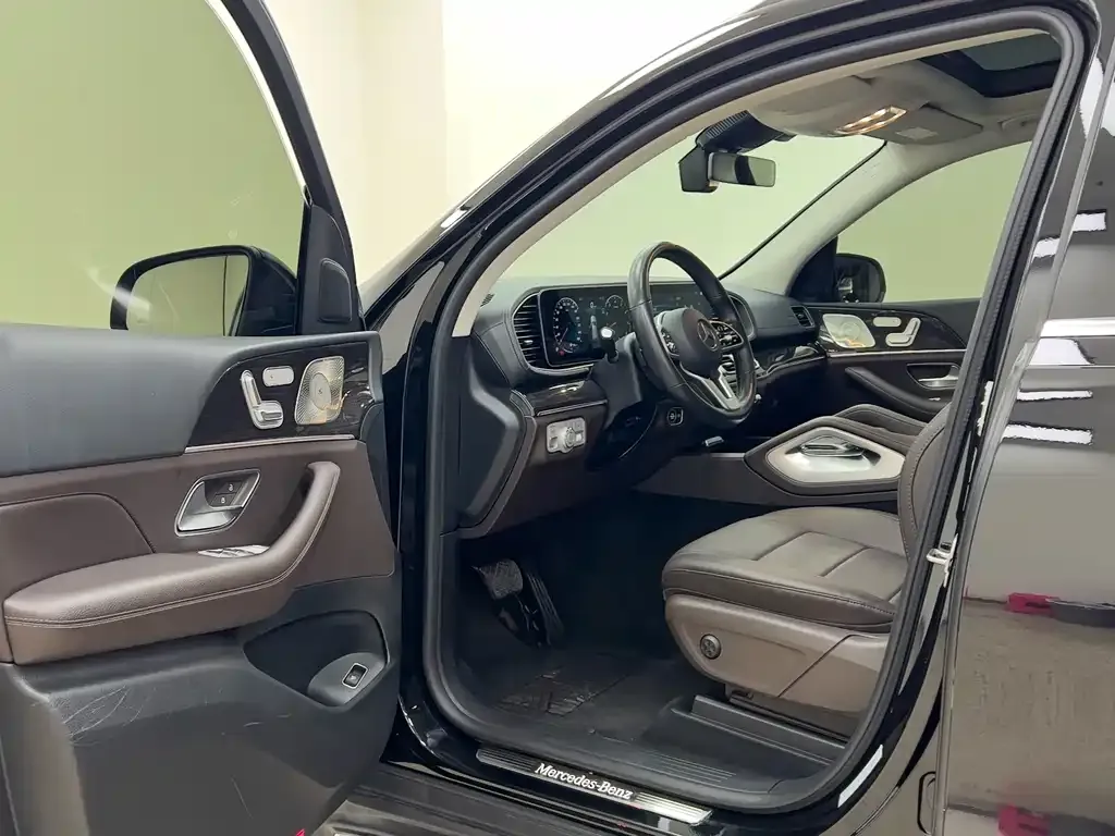 Mercedes-Benz GLE — фото 8