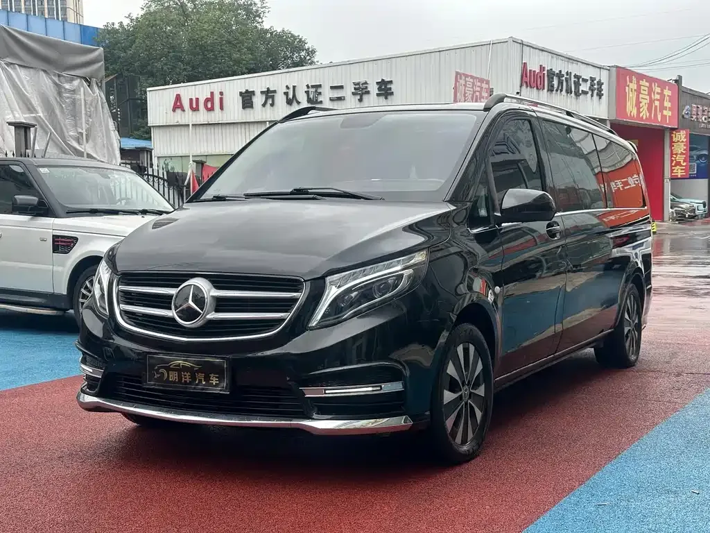 Mercedes-Benz Vito — фото 1