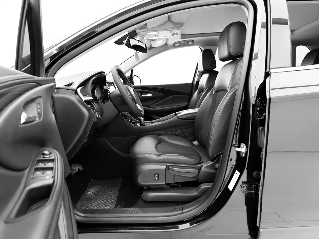 Buick Envision Plus — фото 5