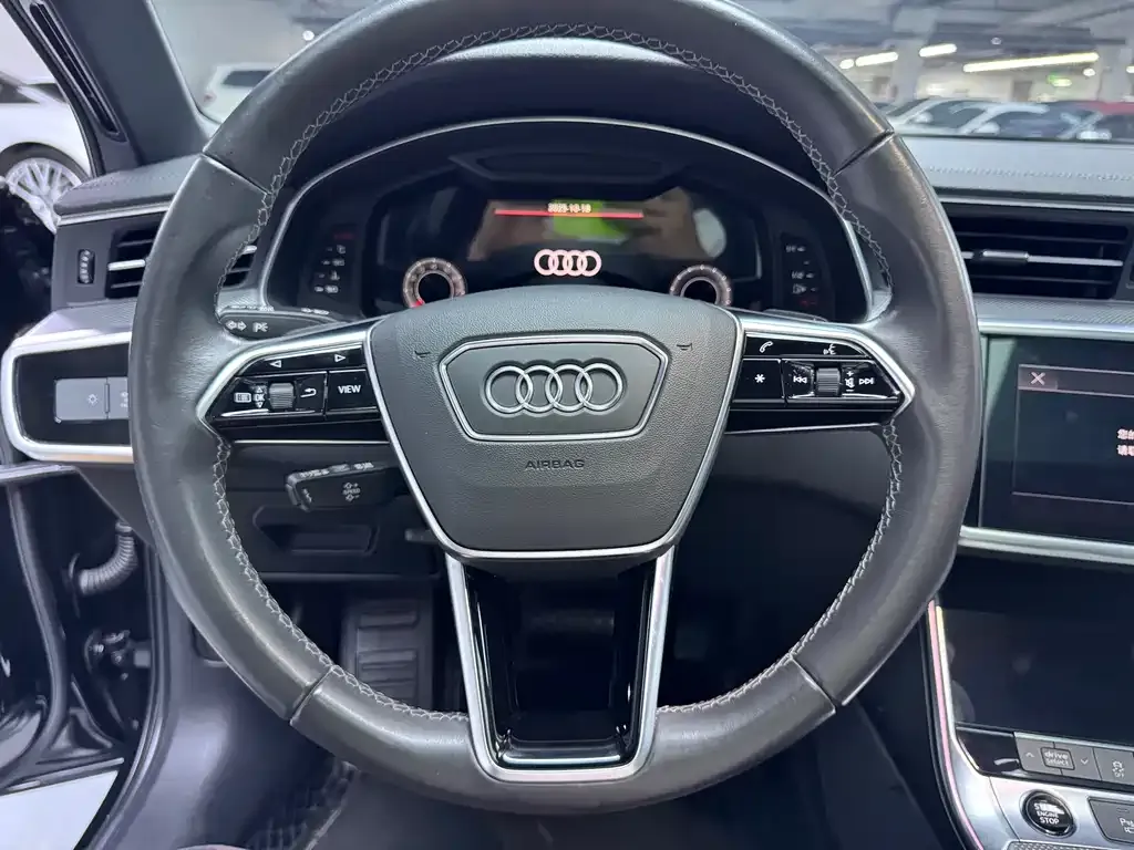 Audi A6L — фото 6