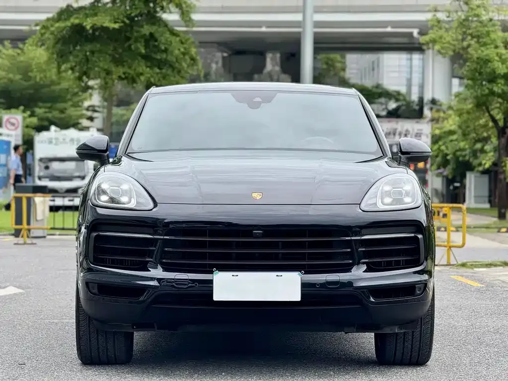 Porsche Cayenne — фото 2
