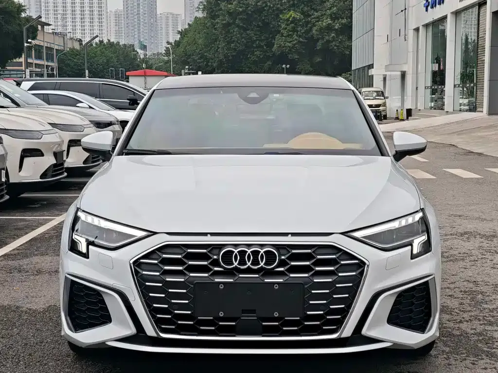 Audi A3 — фото 2