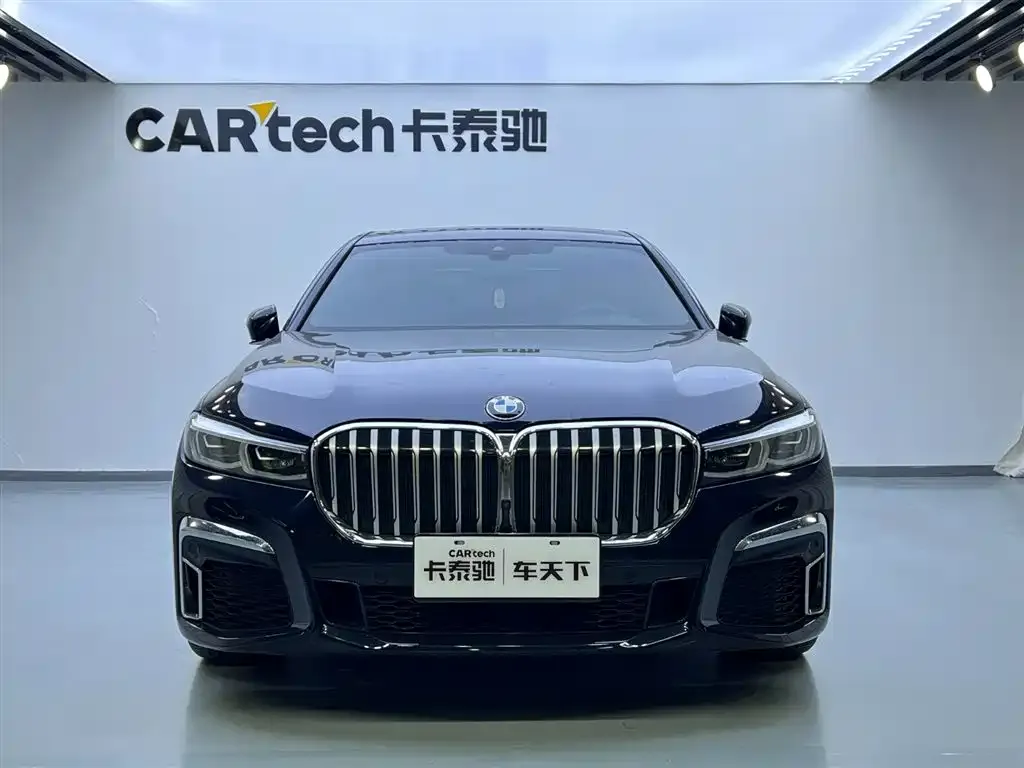 BMW 7 Series — фото 2