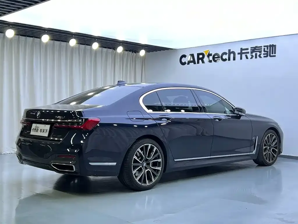 BMW 7 Series — фото 3