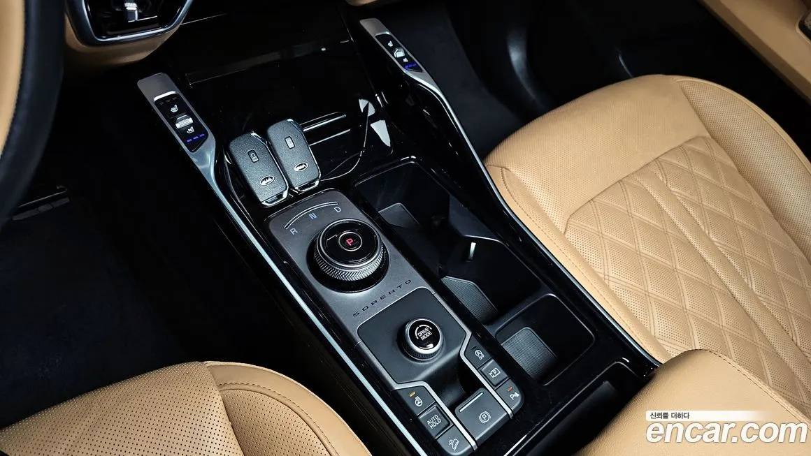 Kia Sorento — фото 9