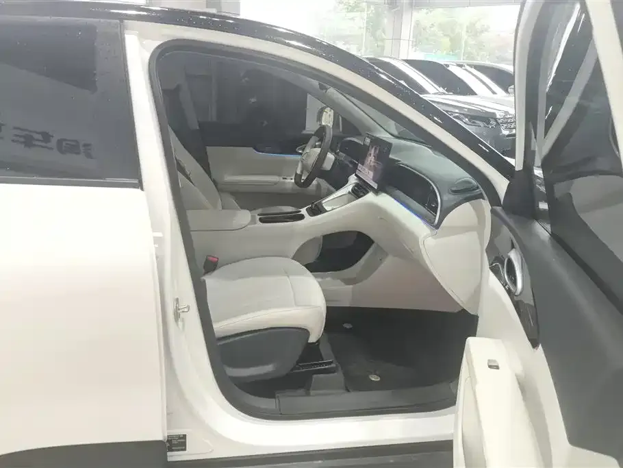 Geely Starburst — фото 8