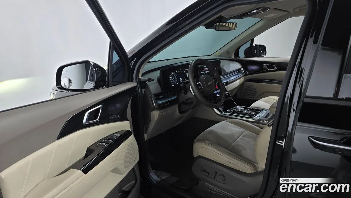 Kia Carnival — фото 10