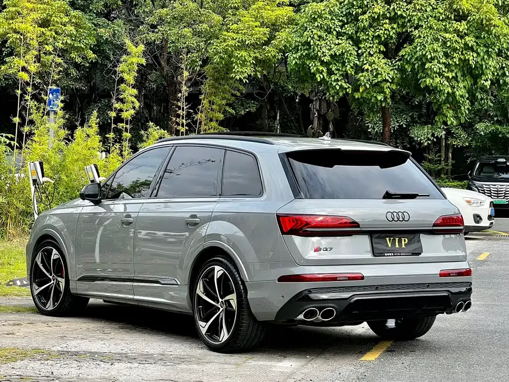 Audi SQ7 — фото 6
