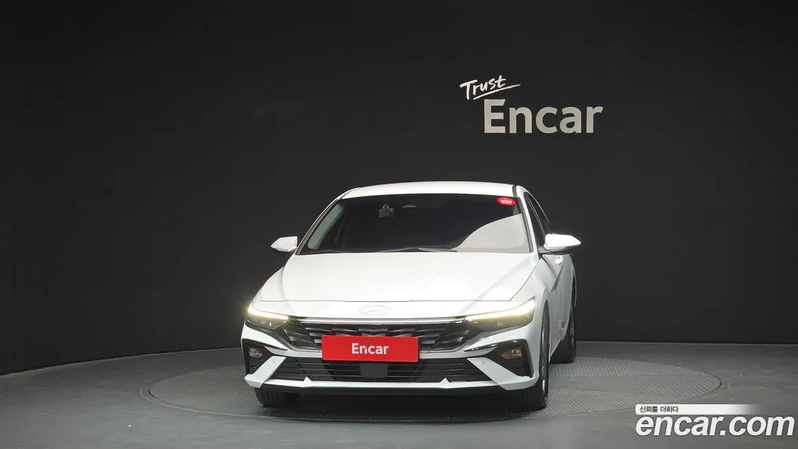 Hyundai AVANTE — фото 3