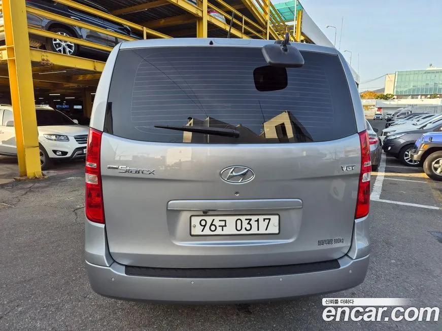 Hyundai Starex — фото 4