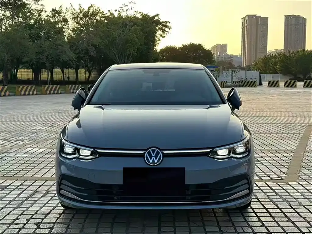 Volkswagen Golf — фото 8