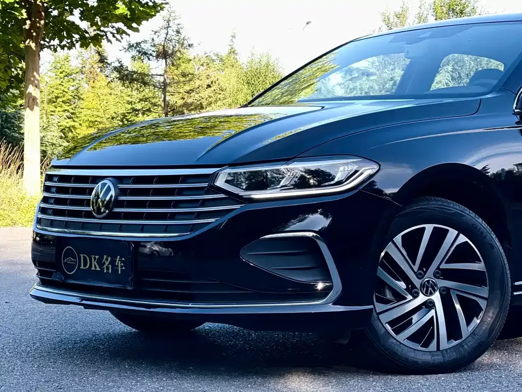 Volkswagen Lavida — фото 3