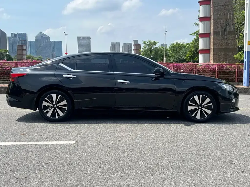 Nissan Teana — фото 4