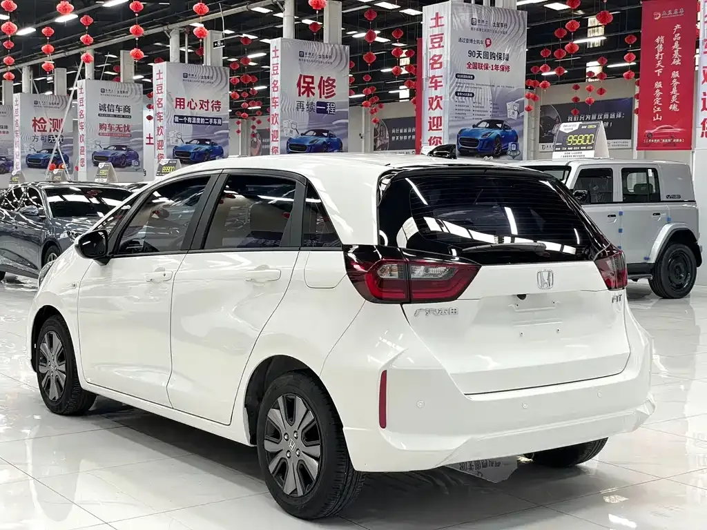 Honda Fit — фото 4