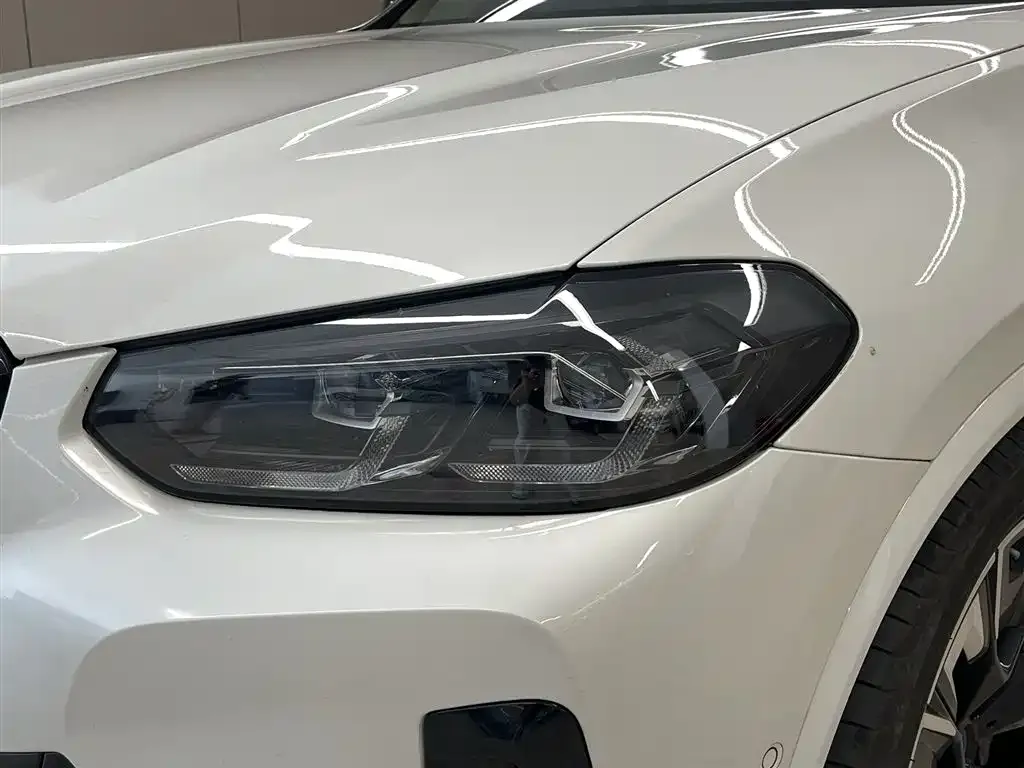 BMW iX3 — фото 9