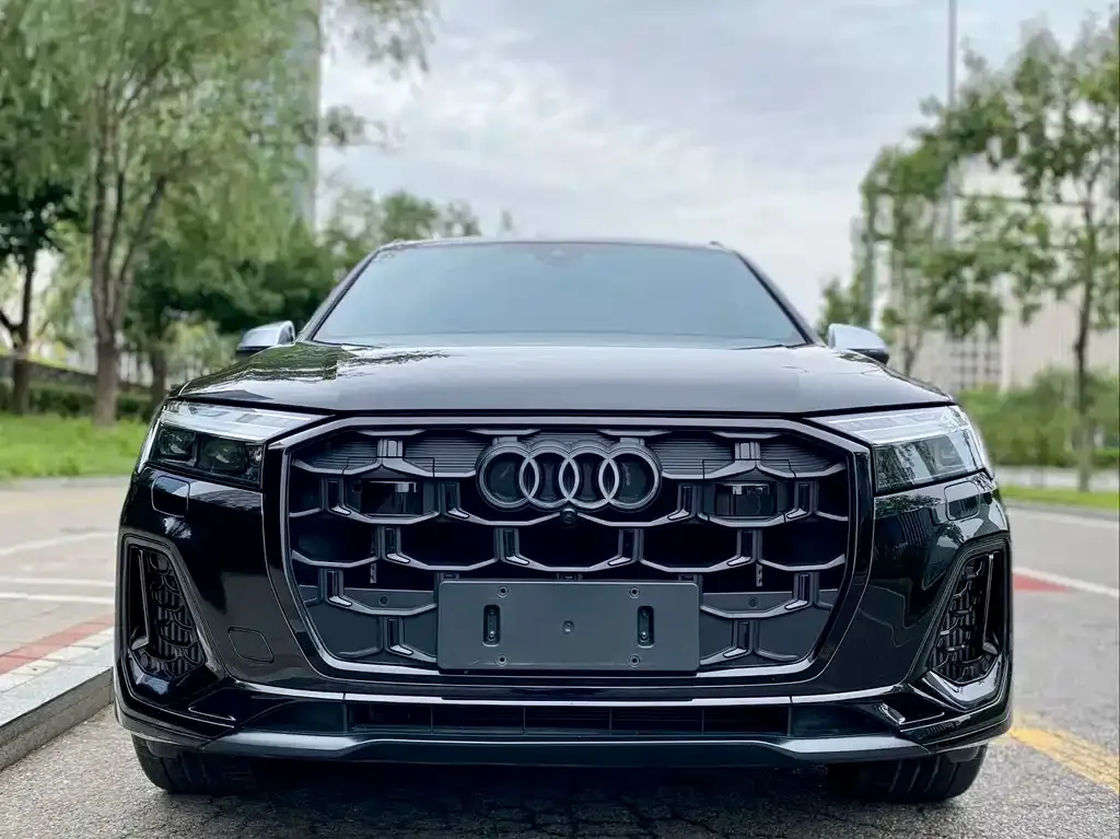 Audi SQ7 — фото 2