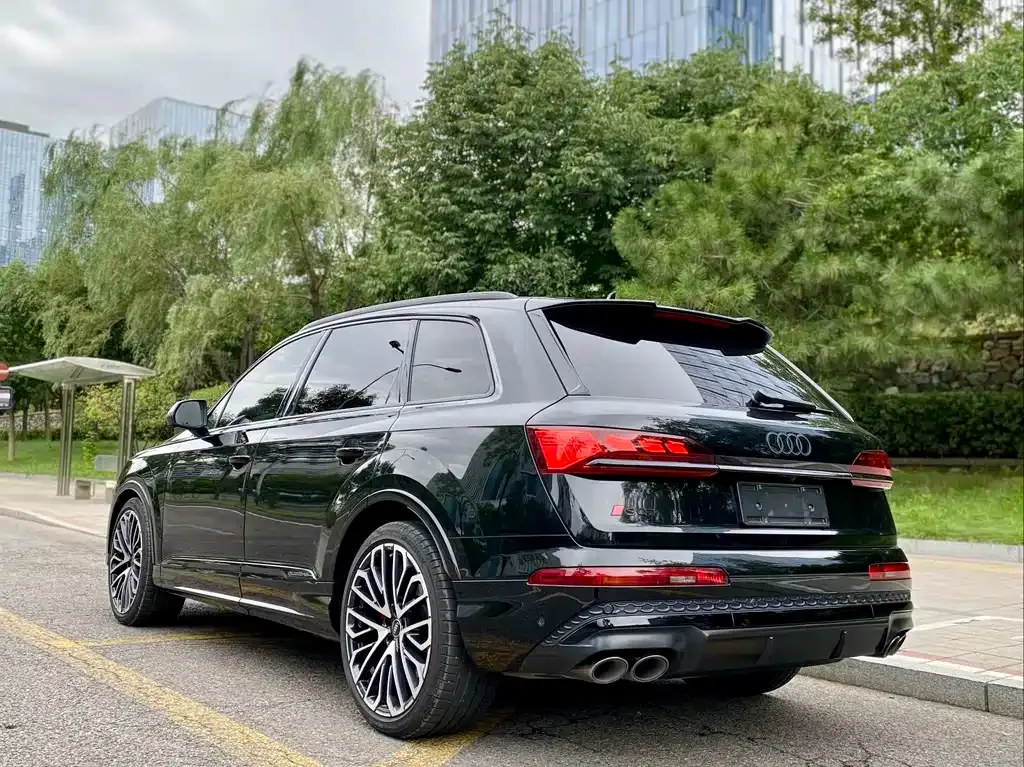 Audi SQ7 — фото 3