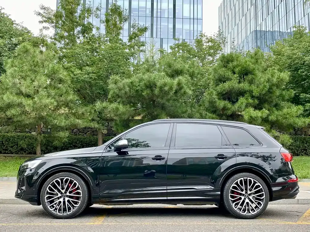 Audi SQ7 — фото 5
