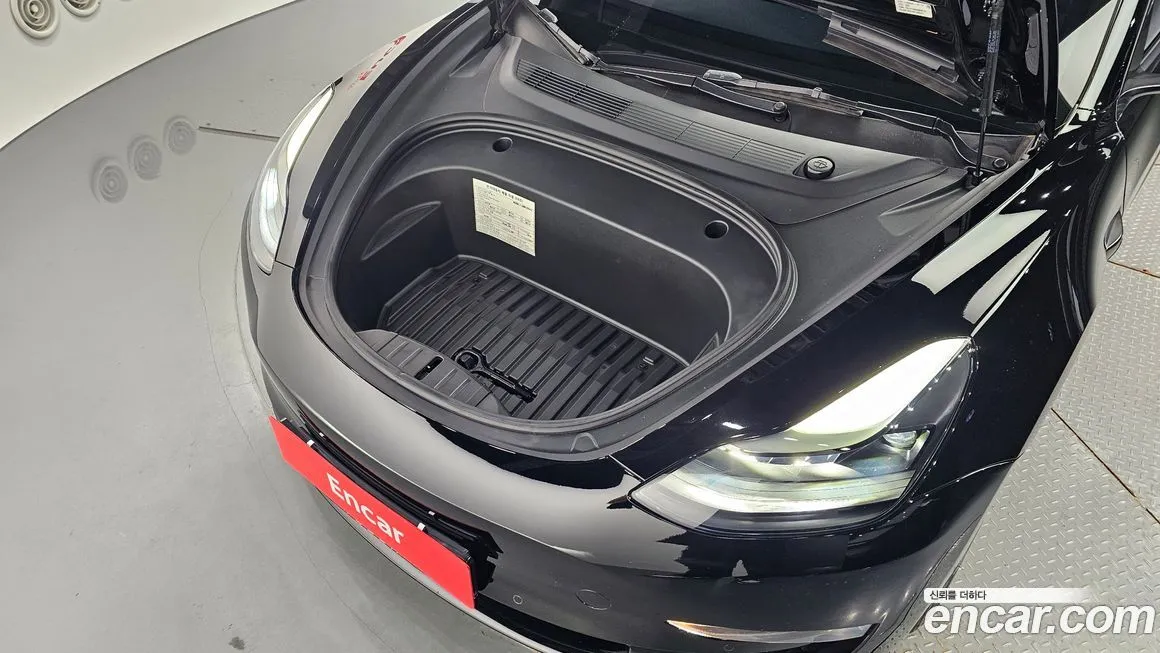 Tesla Model 3 — фото 6