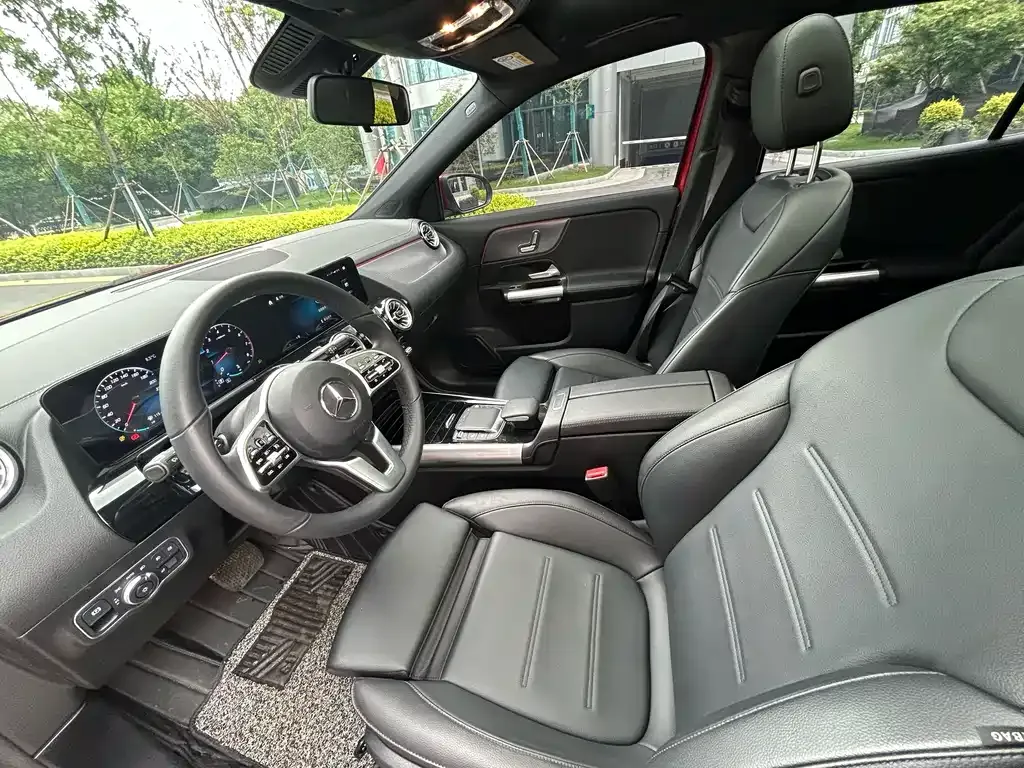 Mercedes-Benz GLA — фото 8