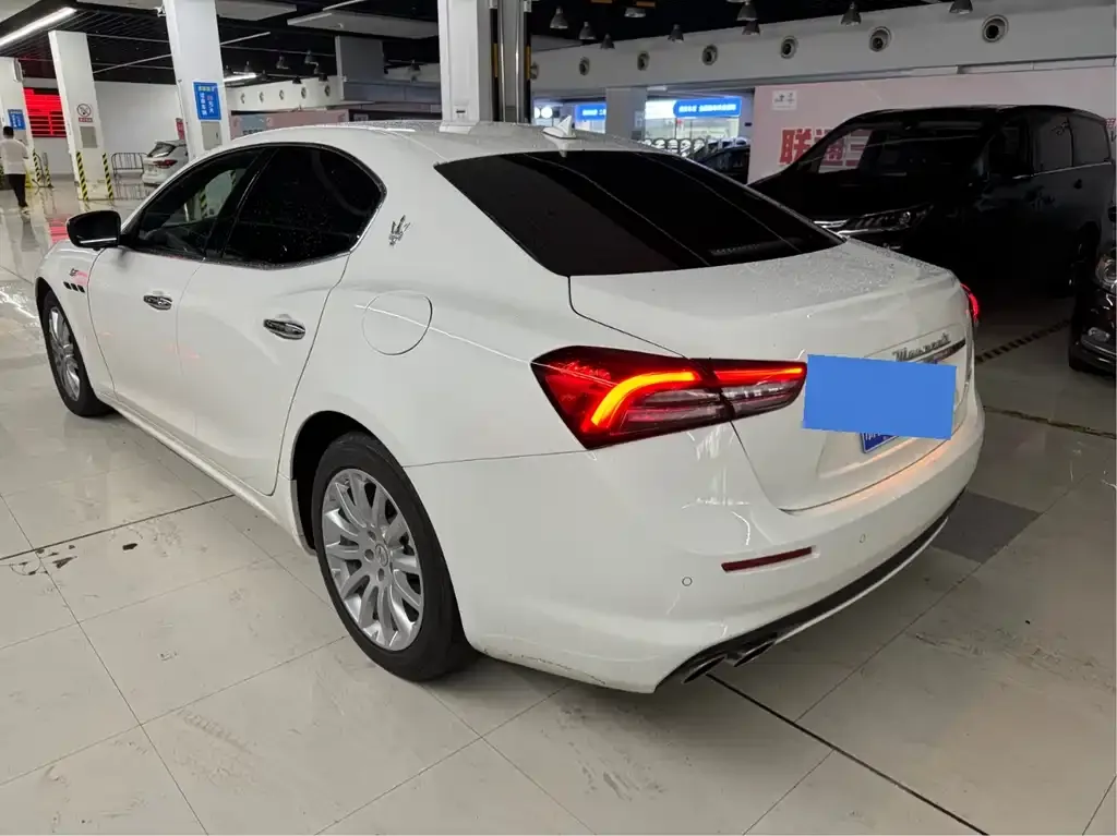 Maserati Ghibli — фото 7