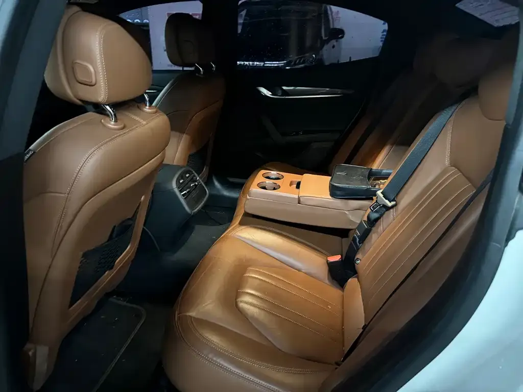 Maserati Ghibli — фото 8