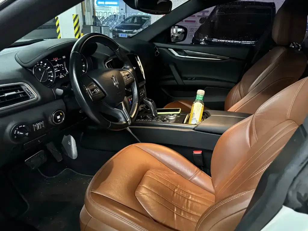 Maserati Ghibli — фото 9