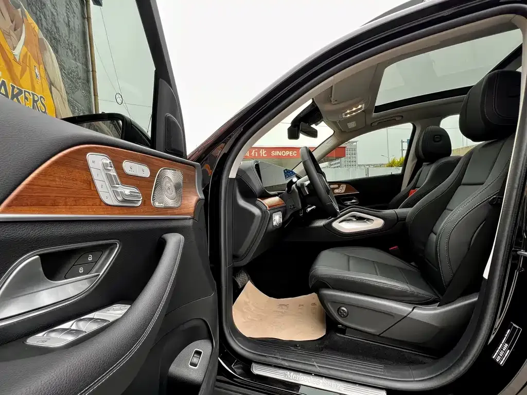 Mercedes-Benz GLE — фото 6
