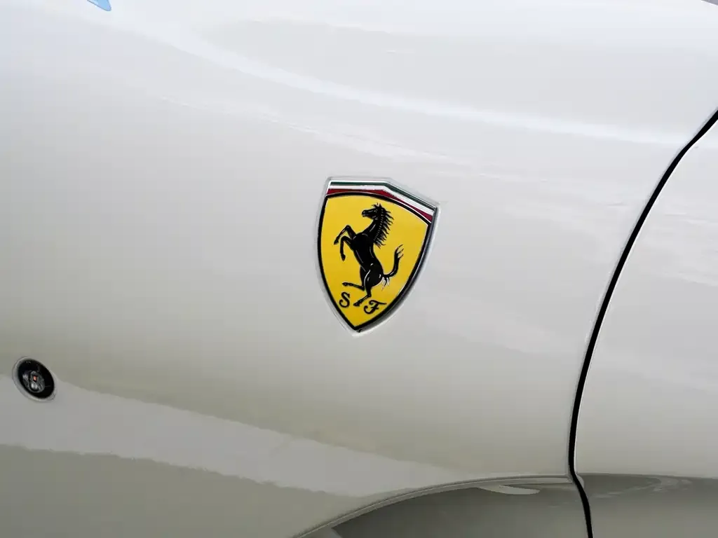 Ferrari 812 — фото 8