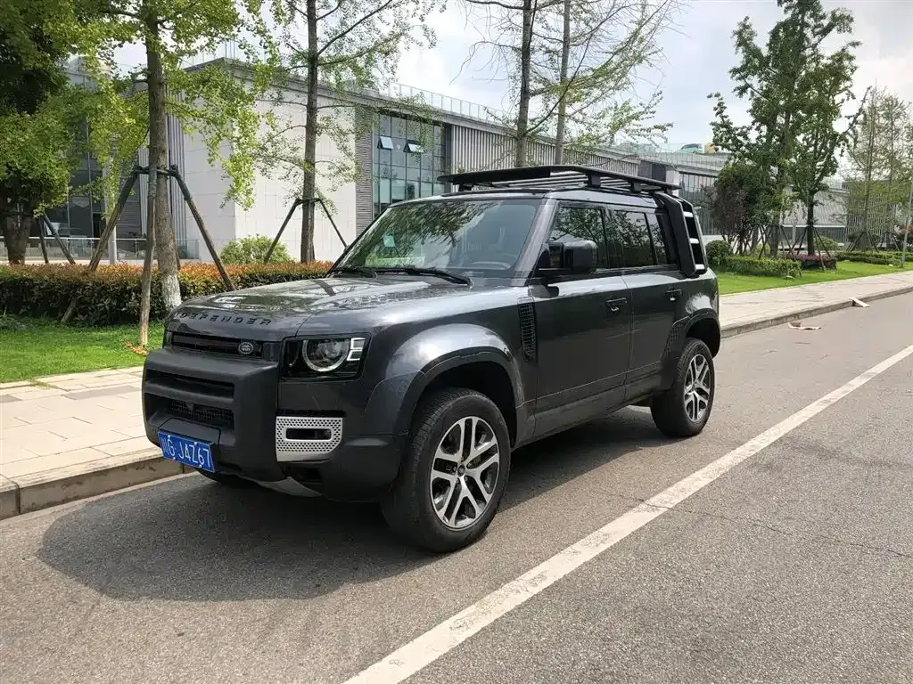 Land Rover Defender — фото 1