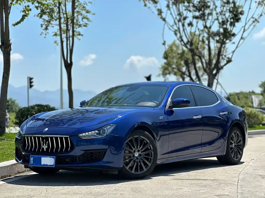 Maserati Ghibli — фото 1