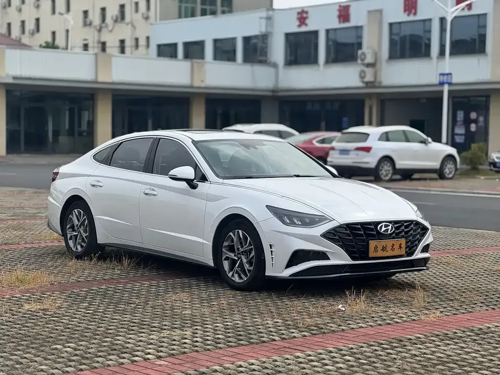 Hyundai Sonata — фото 3